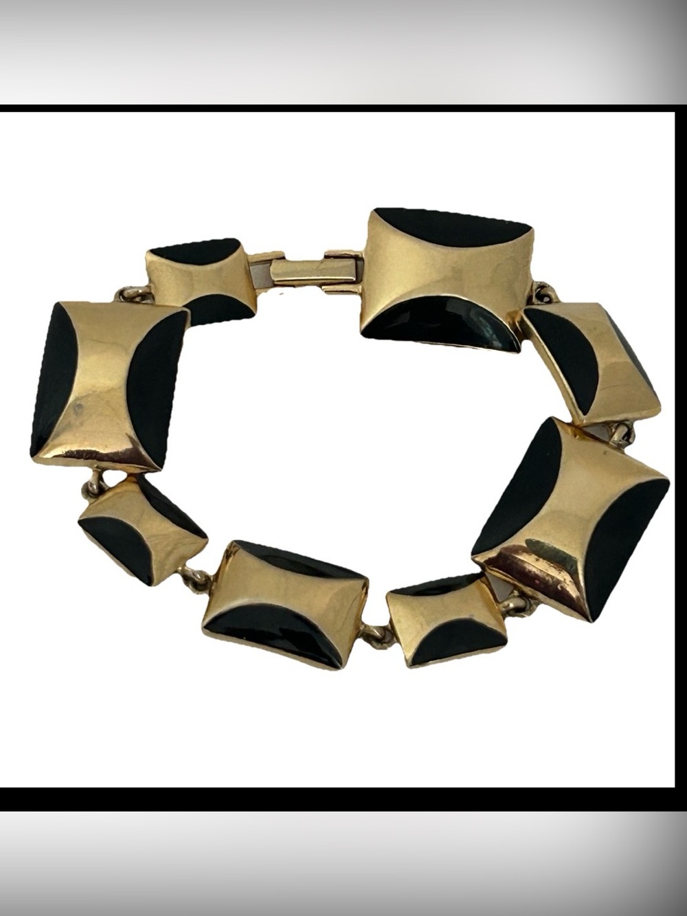 Vintage gold tone bracelet Black and Gold geometriclink Bracelet mod style MCM
